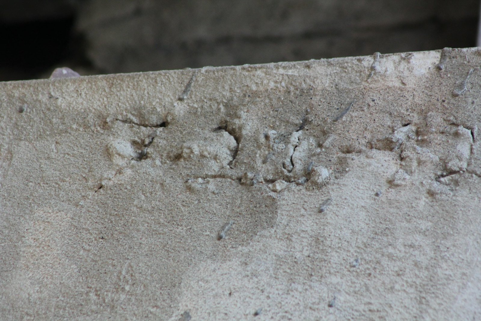 Possible stamp on abutment
